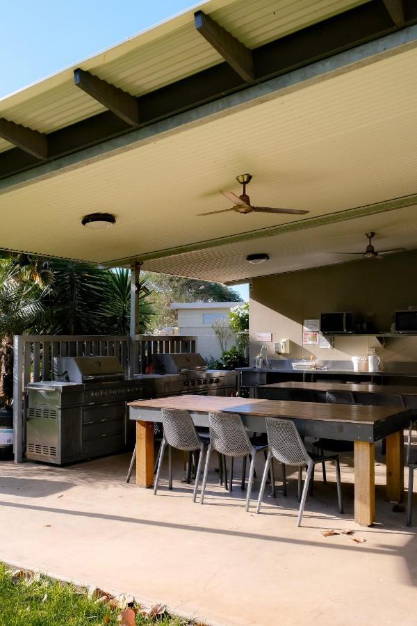 Norwesta Lifestyle Park Hotel Carnarvon Bagian luar foto