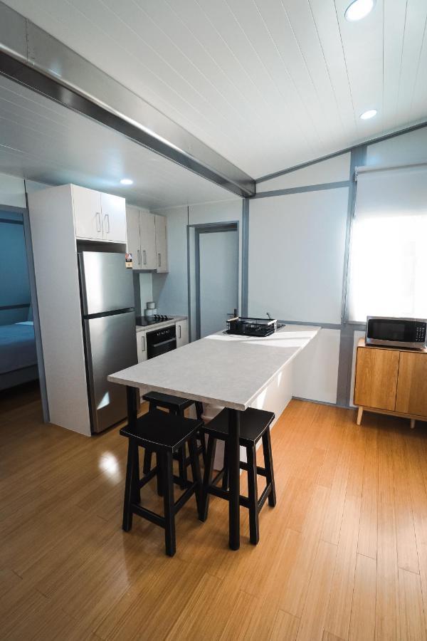 Norwesta Lifestyle Park Hotel Carnarvon Bagian luar foto